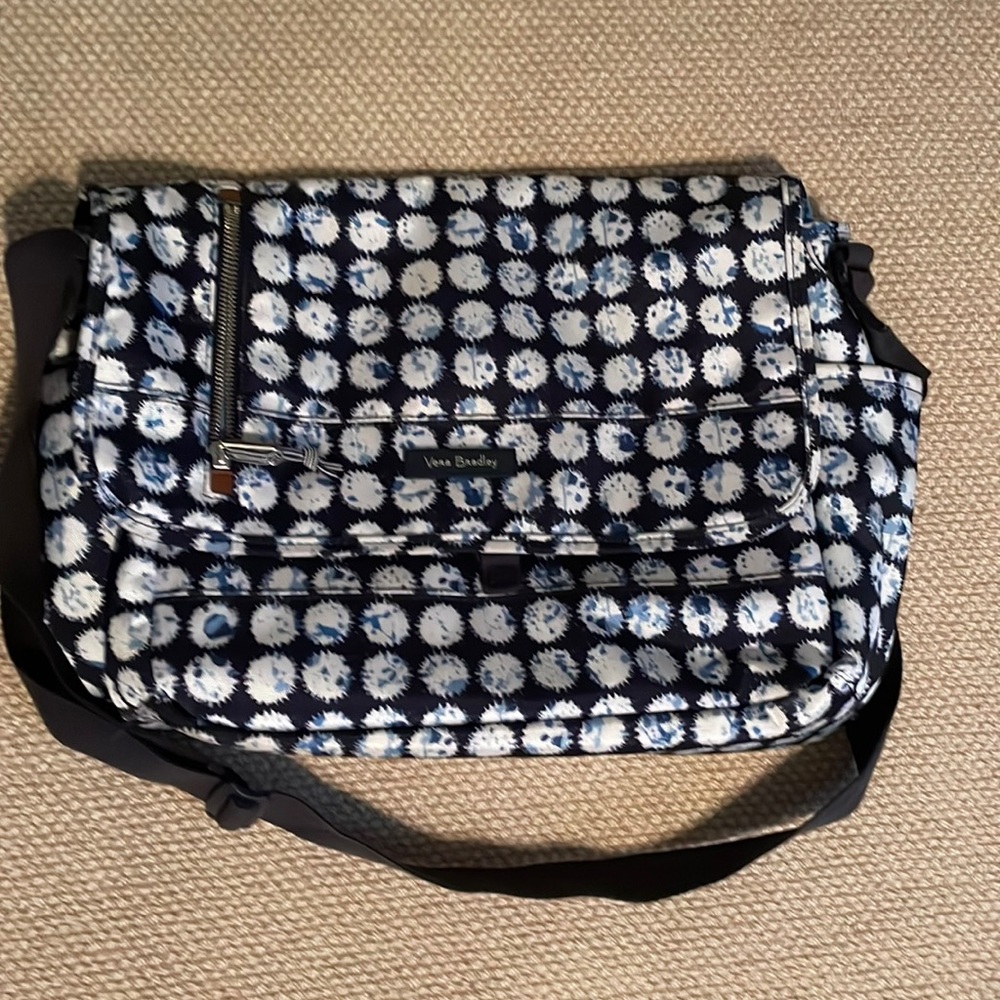 Vera Bradley messenger bag